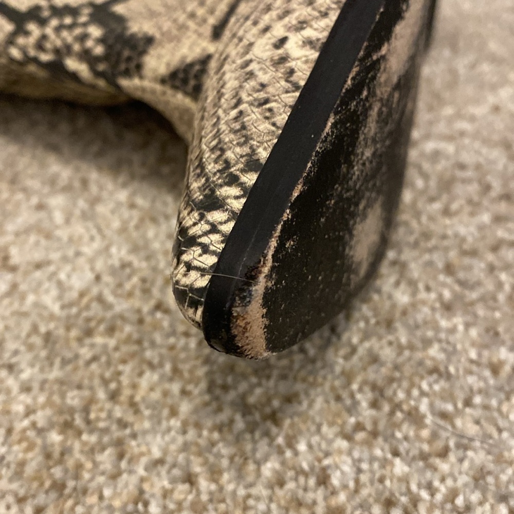 EUC Schutz Analeah animal print boots with gold chain embellishment. Size 6. - Picture 15 of 16